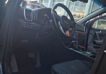 Kia Sportage 113.000 km 16.500 &euro; Remscheid 42897