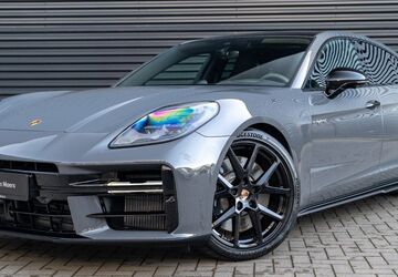 Porsche Panamera 9.000 km 154.900 &euro; Moers 47441