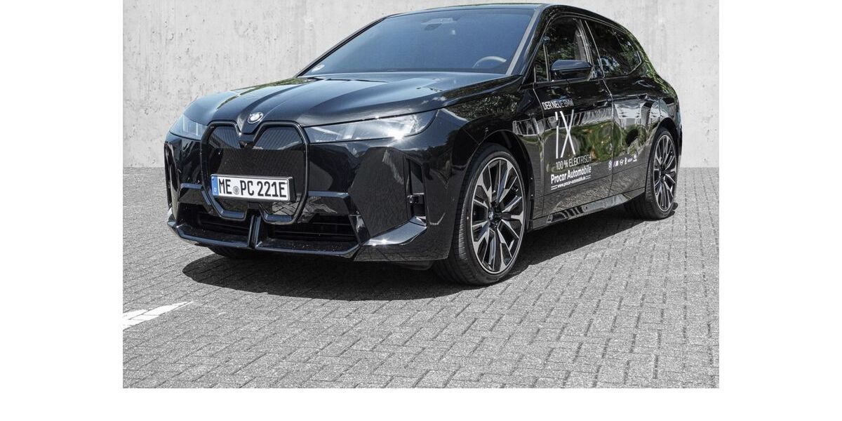 BMW iX 11.900 km 72.240 &euro; Hilden 40721