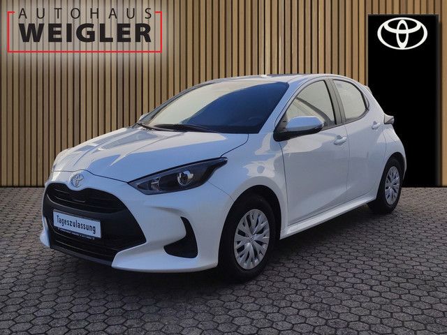 Toyota Yaris 1.650 km 23.940 &euro; Leverkusen 51381