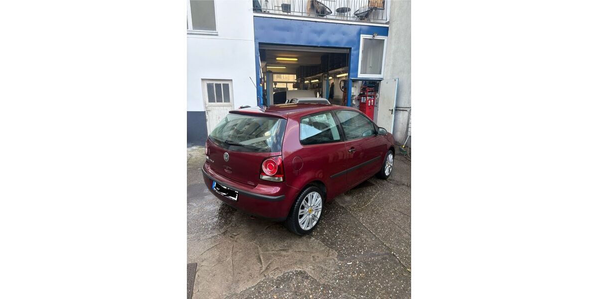 VW Polo 129.500 km 4.199 &euro; Düsseldorf 40591
