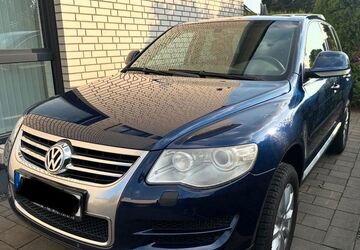 VW Touareg 301.800 km 5.100 &euro; Oberhausen 46049