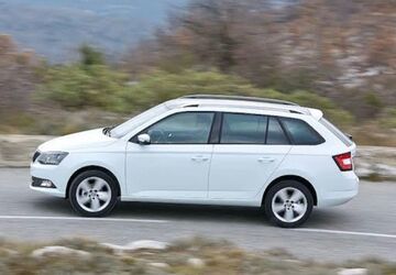 Skoda Fabia 83.237 km 9.900 &euro; Neuss 41468