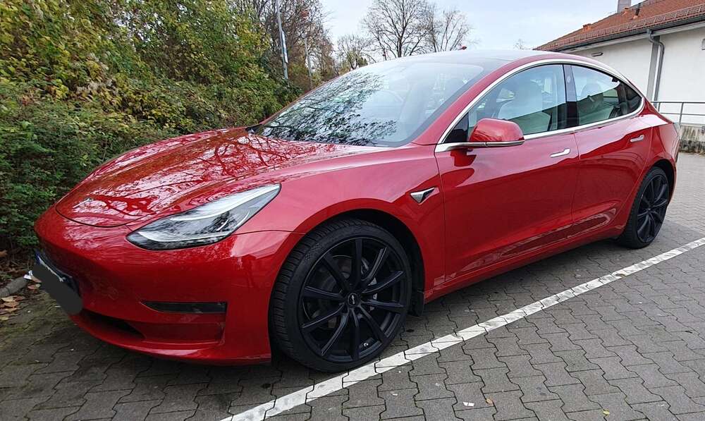 Tesla Model 3 65.500 km 23.299 &euro; Duisburg 47053