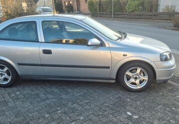 Opel Astra 98.000 km 2.900 &euro; Langenfeld 40764