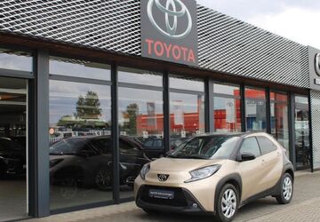 Toyota Aygo (X) 53.807 km 12.490 &euro; Moers 47441