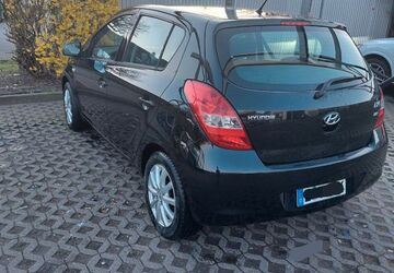Hyundai i20 130.000 km 2.990 &euro; Oberhausen 46117