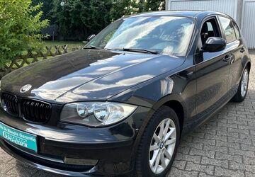 BMW 118 180.000 km 4.950 &euro; Düsseldorf 40589