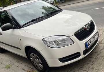 Skoda Fabia 156.519 km 2.300 &euro; Viersen 41751