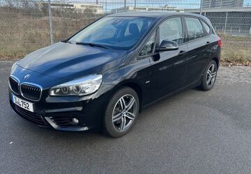 BMW 220 Active Tourer 124.000 km 11.749 &euro; Düsseldorf 40474