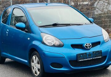 Toyota Aygo (X) 137.967 km 2.999 &euro; Wuppertal 42389