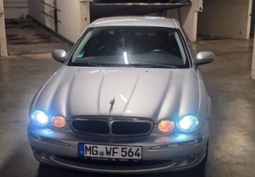 Jaguar X-Type 203.000 km 1.600 &euro; Mönchengladbach 41061