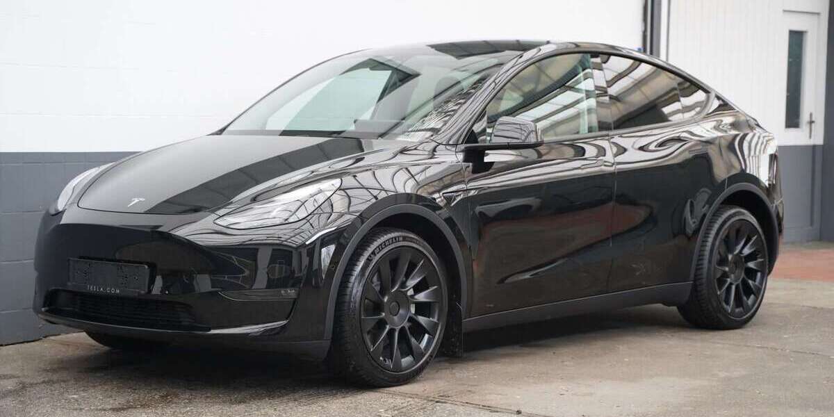 Tesla Model Y 54.243 km 36.950 &euro; Mönchengladbach 41236