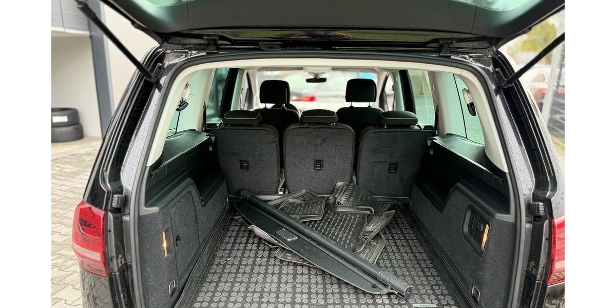 VW Sharan / 7 Sitzer / Kamera / el.Türen / 1. Hand 116.000 km 25.990 &euro; Mönchengladbach 41066