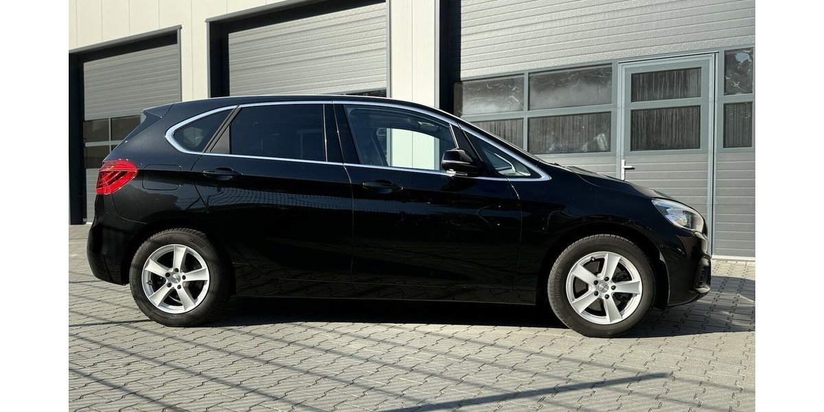 BMW 218 Active Tourer i / Advantage / PANO / Keyless 70.000 km 16.890 &euro; Mönchengladbach 41066