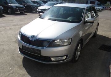 Skoda Rapid 106.000 km 8.400 &euro; Leverkusen 51371
