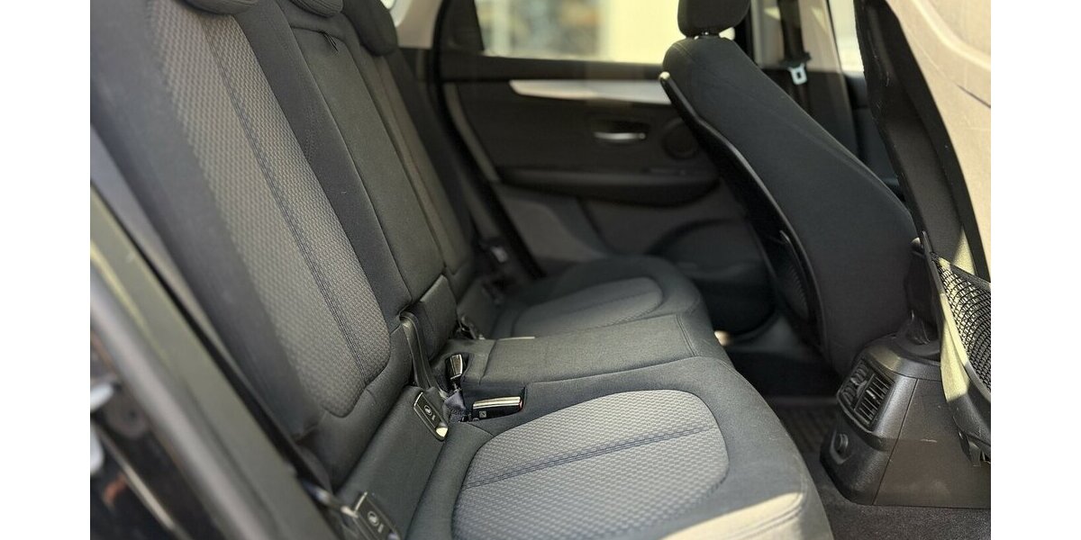 BMW 218 Active Tourer i / Advantage / PANO / Keyless 70.000 km 16.890 &euro; Mönchengladbach 41066