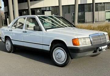 Mercedes-Benz 190 121.400 km 4.800 &euro; Düsseldorf, Stadt 40476