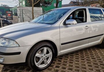 Skoda Octavia 87.000 km 8.850 &euro; Düsseldorf 40215