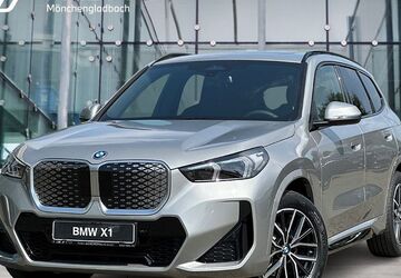 BMW iX1 5.000 km 48.980 &euro; Mönchengladbach 41066