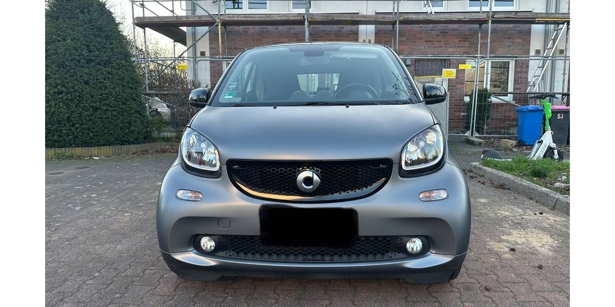 Smart ForTwo 102.104 km 7.800 &euro; Neuss 41472