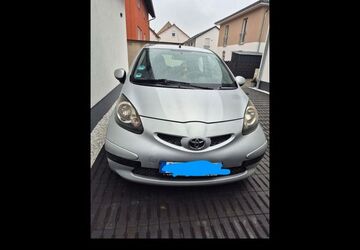 Toyota Aygo (X) 186.677 km 1.890 &euro; Leverkusen 51377