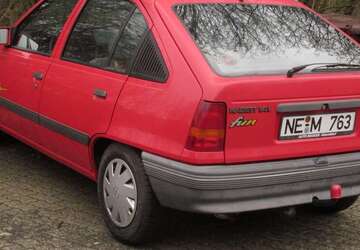 Opel Kadett 93.000 km 2.200 &euro; Dormagen 41542