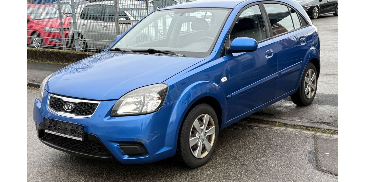 Kia Rio 295.000 km 990 &euro; Hilden 40721