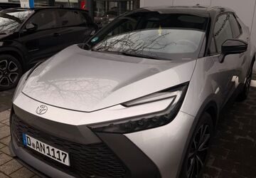 Toyota C-HR 28.900 km 26.700 &euro; Düsseldorf 40235