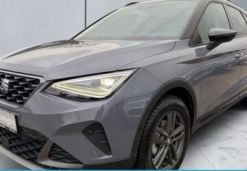 Seat Arona 4.999 km 29.650 &euro; Moenchengladbach 41063