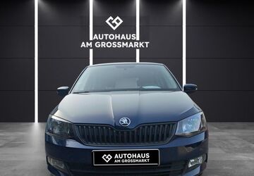 Skoda Fabia 92.690 km 9.900 &euro; Duisburg 47059