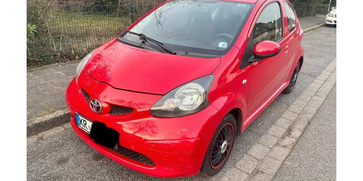 Toyota Aygo (X) 175.000 km 2.990 &euro; Krefeld 47809
