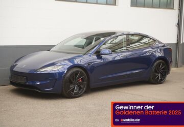 Tesla Model 3 96.738 km 43.950 &euro; Mönchengladbach 41236