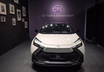 Toyota C-HR 5.530 km 33.800 &euro; Düsseldorf 40476