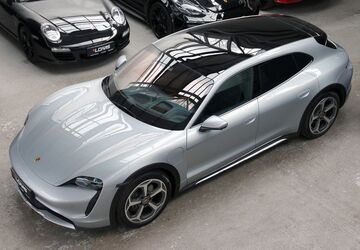 Porsche Taycan 37.661 km 56.990 &euro; Düsseldorf 40237