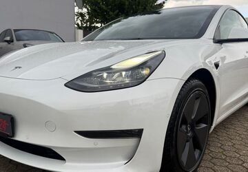 Tesla Model 3 81.000 km 29.890 &euro; Mönchengladbach 41236