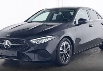 Mercedes-Benz A 180 7.927 km 27.990 &euro; Neuss 41464