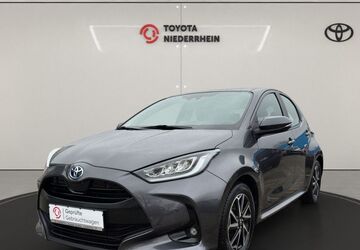 Toyota Yaris 32.400 km 18.888 &euro; Krefeld 47809