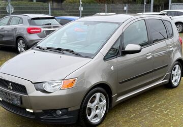 Mitsubishi Colt 117.800 km 4.490 &euro; Neuss-Norf 41469