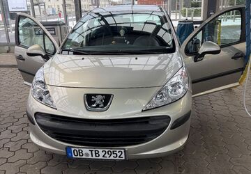 Peugeot 207 140.000 km 2.900 &euro; Oberhausen 46049
