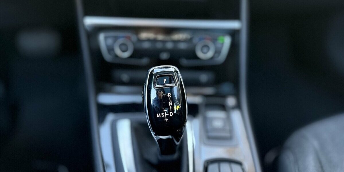 BMW 218 Active Tourer Automatik / PANO / LED / 1.Hd 65.000 km 16.780 &euro; Mönchengladbach 41066