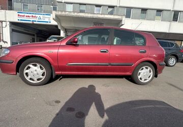 Nissan Almera 38.600 km 3.399 &euro; Düsseldorf 40470