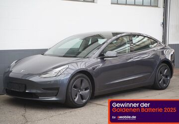 Tesla Model 3 58.277 km 26.550 &euro; Mönchengladbach 41236