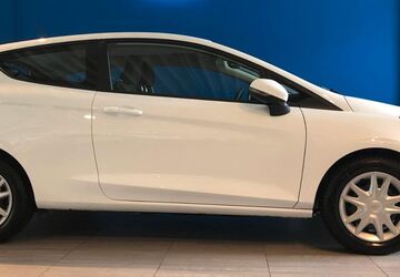 Ford Fiesta 89.910 km 11.790 &euro; Düsseldorf 40210