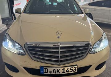 Mercedes-Benz E 200 560.000 km 6.500 &euro; Düsseldorf 40547
