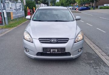Kia ceed / Ceed 204.893 km 2.700 &euro; Düsseldorf 40549