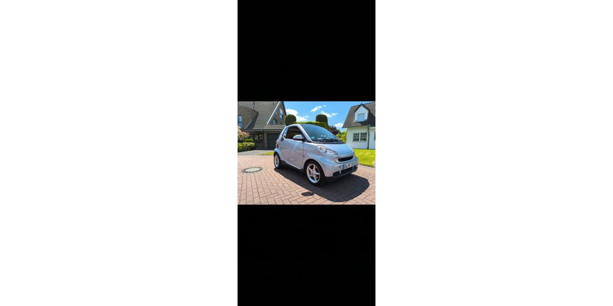 Smart ForTwo 63.000 km 5.990 &euro; Duisburg 47259