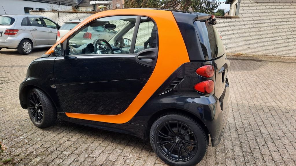 Smart ForTwo 121.500 km 5.750 &euro; Neuss 41470