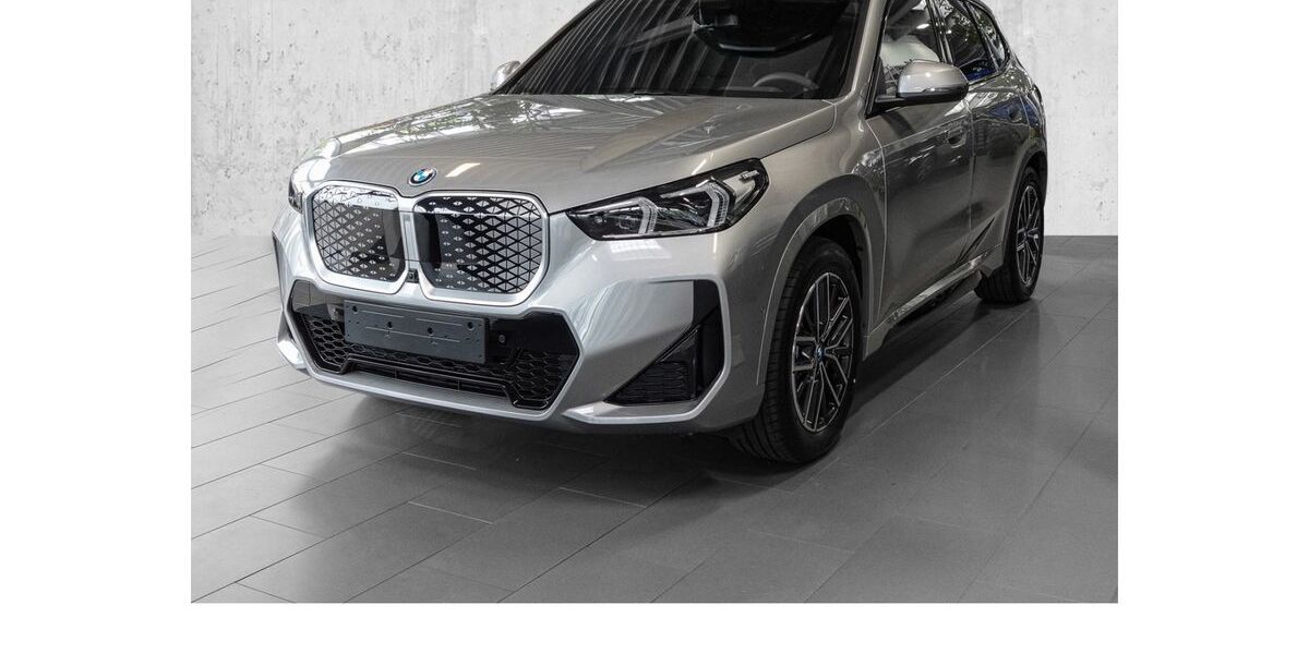 BMW iX1 11.478 km 47.900 &euro; Mettmann 40822