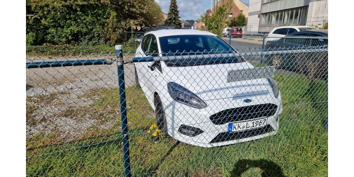 Ford Fiesta 64.500 km 12.399 &euro; Willich 47877